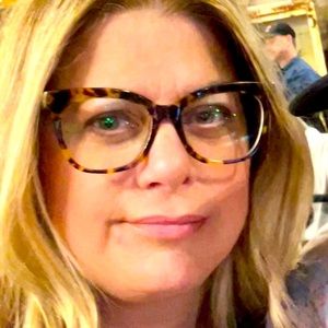 Meet your Posher, Nadine